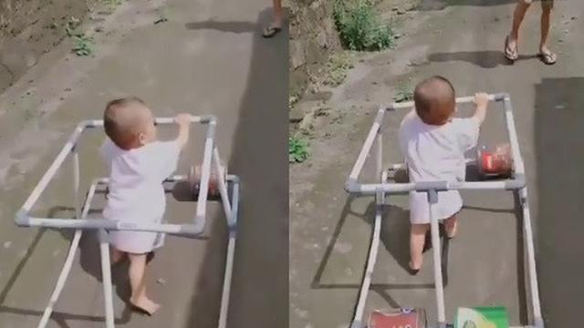 Kelewat Kreatif Pria Ini Buat Baby Walker dari Pipa dan Kaleng Bekas untuk Anaknya